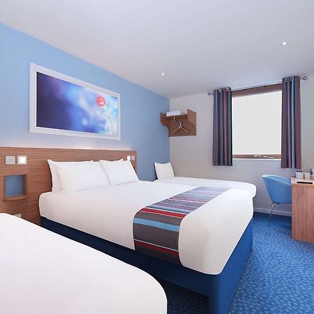 Travelodge Birmingham Central Broadway Plaza Экстерьер фото