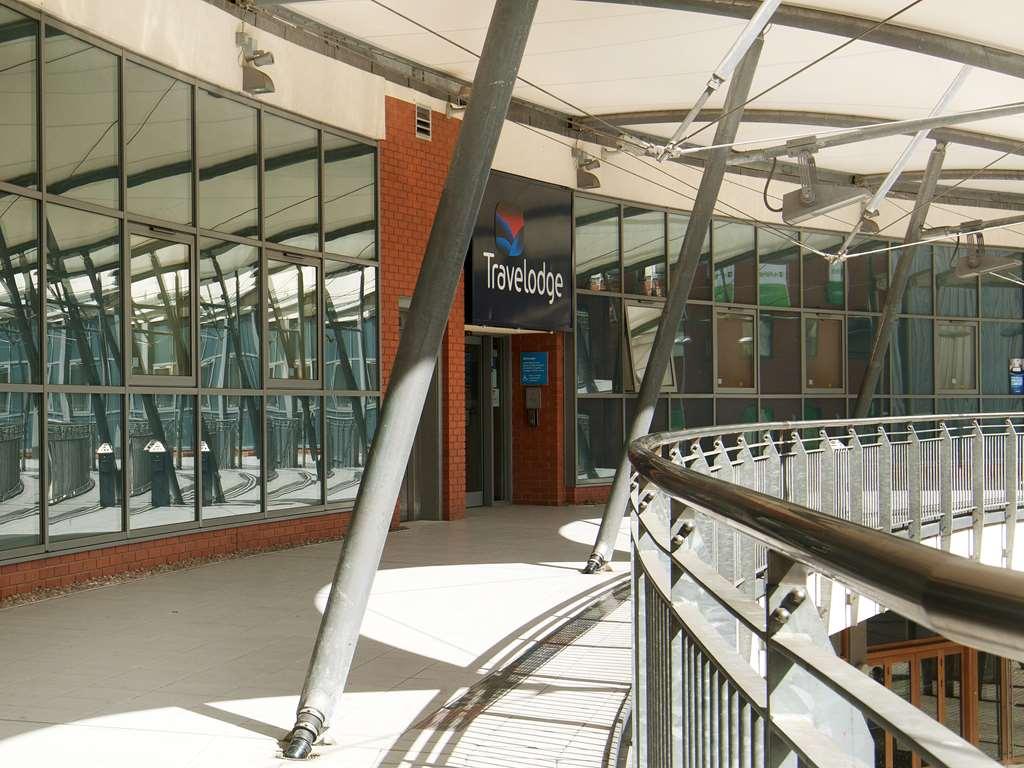 Travelodge Birmingham Central Broadway Plaza Экстерьер фото
