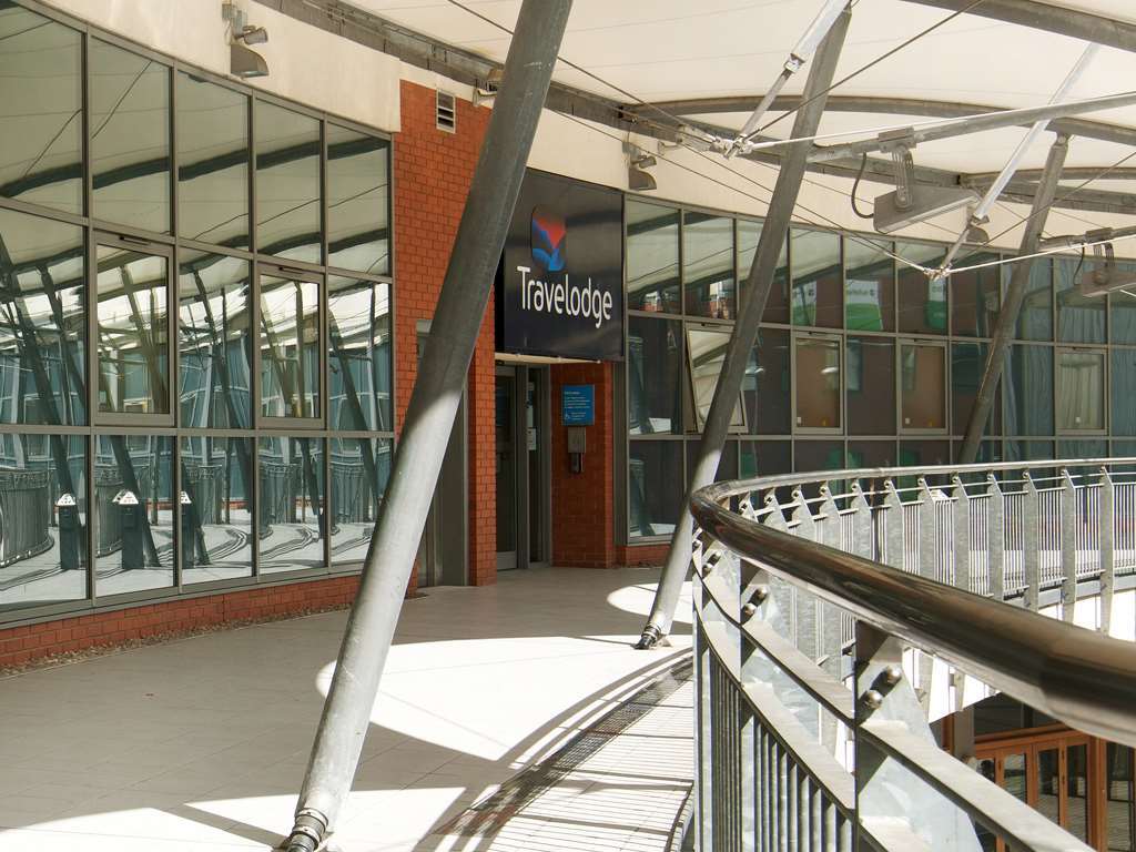 Travelodge Birmingham Central Broadway Plaza Экстерьер фото
