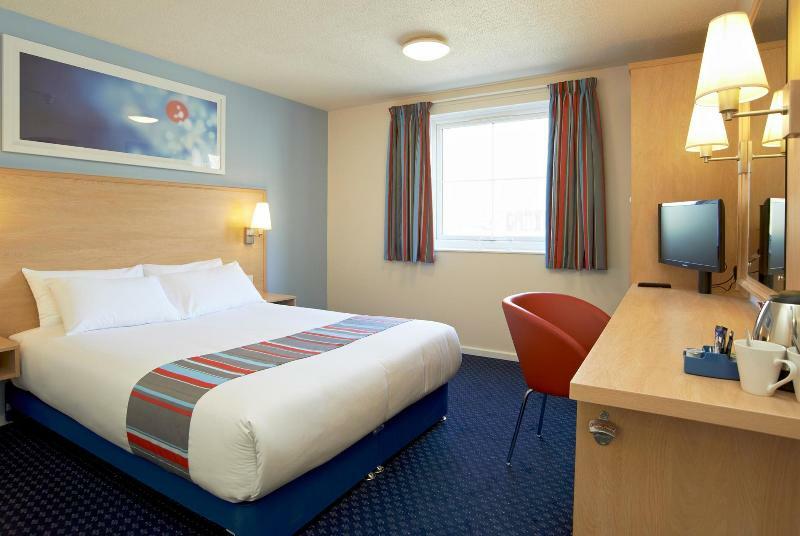 Travelodge Birmingham Central Broadway Plaza Экстерьер фото