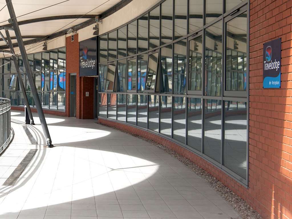 Travelodge Birmingham Central Broadway Plaza Экстерьер фото