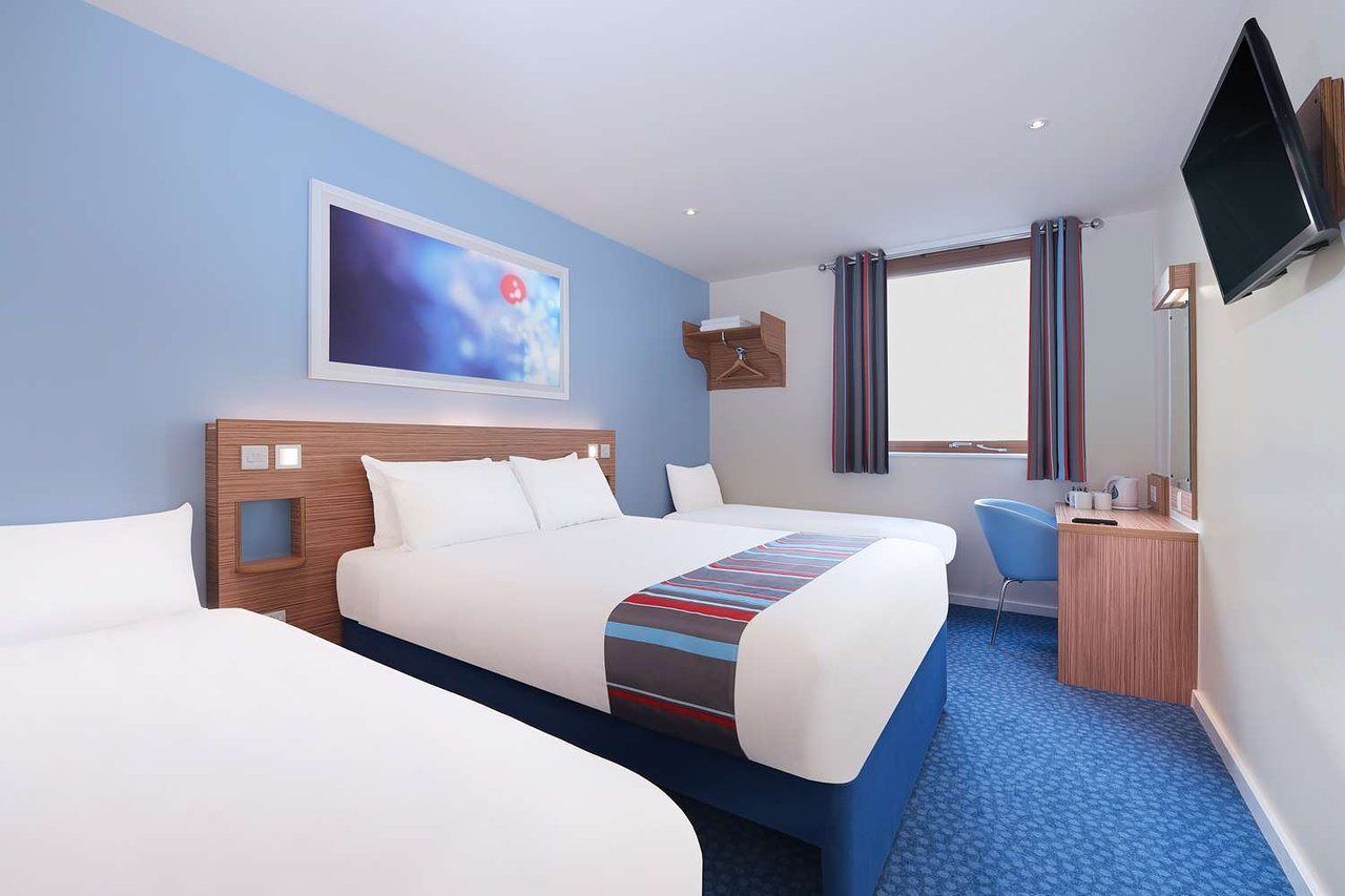 Travelodge Birmingham Central Broadway Plaza Экстерьер фото